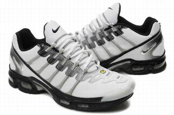 basket argenté nike